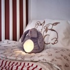 PEKHULT плюшевая игрушка со светодиодным ночником, серый кролик / на батарейках